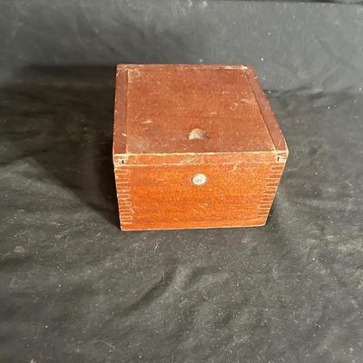 Wilcox, Crittenden & Co. Compass (DR-MG)
