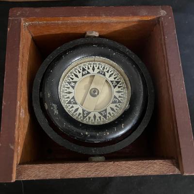 Wilcox, Crittenden & Co. Compass (DR-MG)