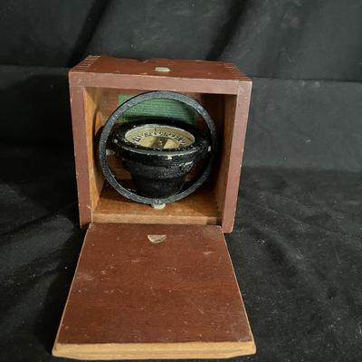 Wilcox, Crittenden & Co. Compass (DR-MG)