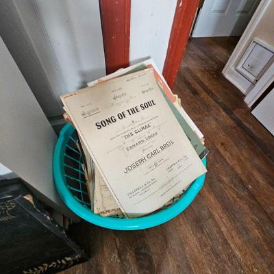 Estate sale photo