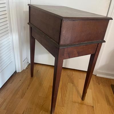 Wooden Knobbed Rectangular Side Table (DR-MG)