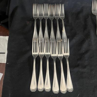 H & ES Co. Flatware With Wooden Box & More Flatware (DR-MG)