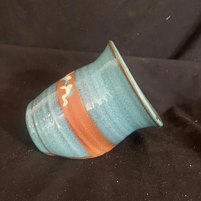 Signed Pottery, Pegasus Pottery & More (DR-MG)