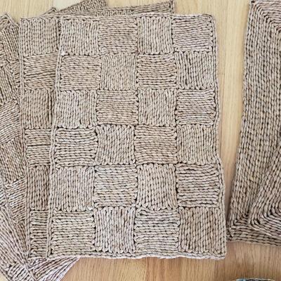 Two Styles of Woven Placemats and More (LR-KD)