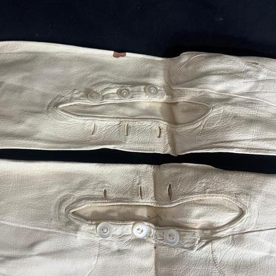Vintage Long White Leather Gloves & Regular Sized Leather Gloves (DR-MG)