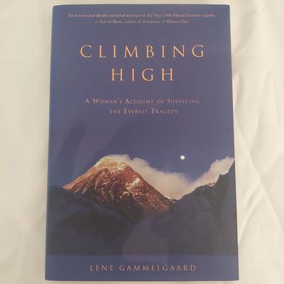 Voices From The Summit and Other Climbing Stories (LLR-BBL)