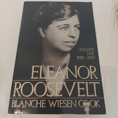 Nonfiction Incl. Biographies and US Politics (LLR-BBL)