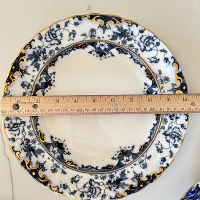 Leighton English Blue Plate