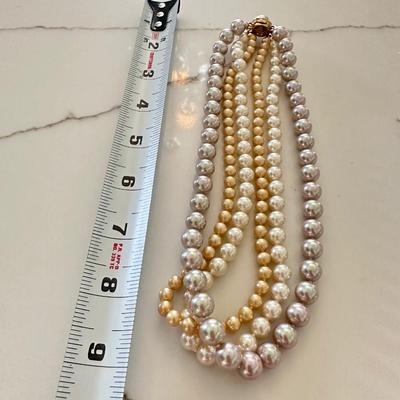 Majorica Pearls Triple Strand 3 different color pearls