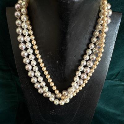 Majorica Pearls Triple Strand 3 different color pearls