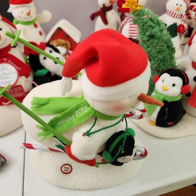 Tote Full of Christmas Winter Snowman Musical Animated Hallmark Jingle Pals
