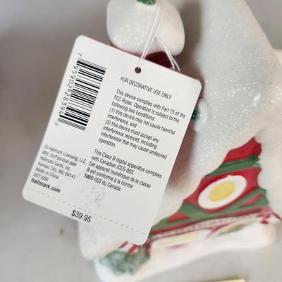 Hallmark Santa Workshop 1st in Edition North Pole Village Collection