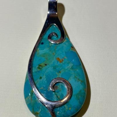 Jay King (DTR) Sterling Silver New Never Used Fashion Turquoise Pendant Preowned from an Estate. (Jewelry Piece #17).