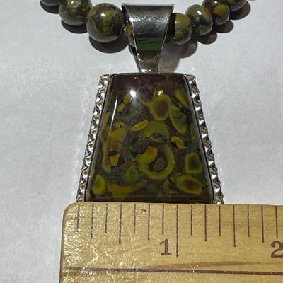 Jay King (DTR) Sterling Silver New Never Used Fashion Olive Green Color Bead Necklace w/Sterling Pendant 18-20" Adjustable Preowned...
