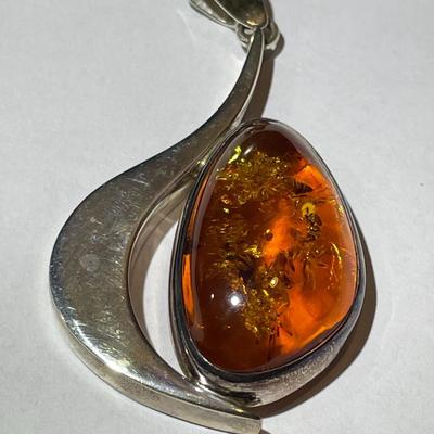 Vintage Poland Baltic Amber Sterling Silver Pendant in VG Preowned Condition as Pictured. (Jewelry #29).