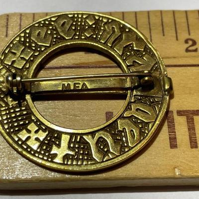 Vintage MFA Museum of Fine Arts Gold-tone Pin/Brooch in VG Preowned Condition.