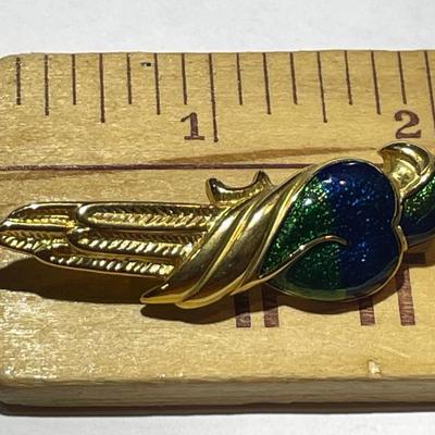 Vintage Parrot Fashion Enameled Gold-toned Pin Preowned from an Estate in Good Preowned Condition.