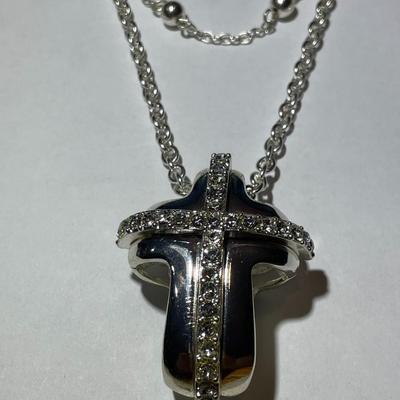 New Never Worn 18-20" Silver-toned Rhinestone Cross 1.75" Tall Necklace w/Matching Earrings in Very Good Condition as Pictured....