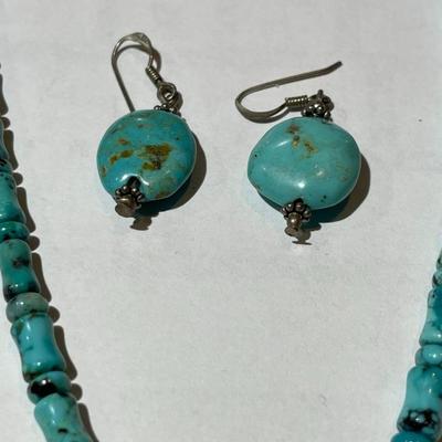 VINTAGE Sterling Silver 16"-18" Adjustable Turquoise Necklace w/Pendant & Earrings in Good Preowned Condition as Pictured.