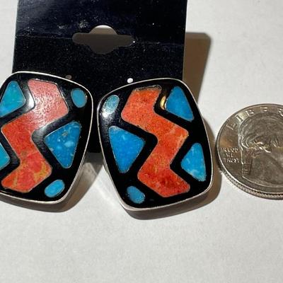 New Never Used Carolyn Pollack Sterling Silver .925 Multi-stone Inlay Zuni Style Stud Earrings as Pictured. (Jewelry #76).