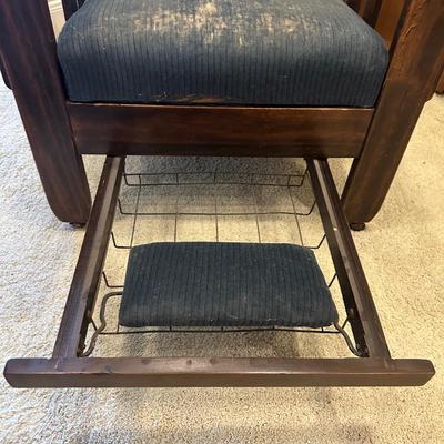 Antique Oak Chair Recliner with Slumber Footrest