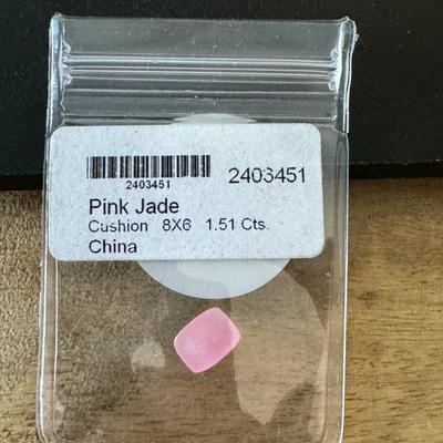 Pink Jade / Cushion / 1.51 cts