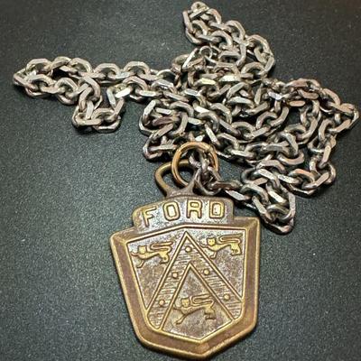 Ford pendant & chain