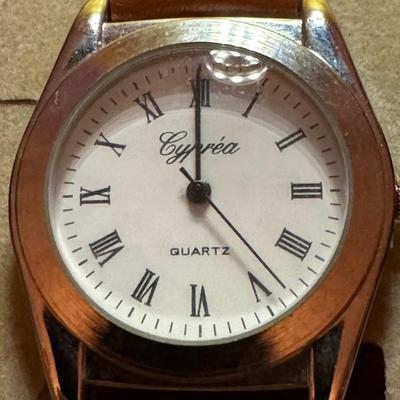 Cyprea fashion watch