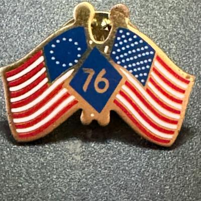 1976 / 1776-1976 patriotic pin
