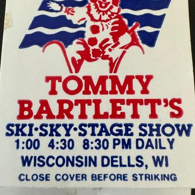 Tommy Bartletts Robot world Wis. Dells match pack