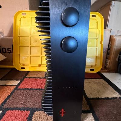 RedGum RGi35enr Integrated Amp Black Signature Series!! NIB (New in Box)