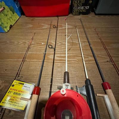 7 Ice fishing rods / shanty rods