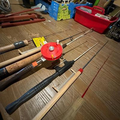 7 Ice fishing rods / shanty rods