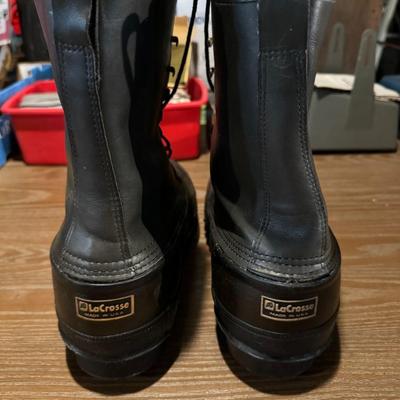 Lacrosse Ice boots size 12 with thermal inserts / Very little use