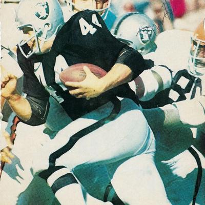 Marv Hubbard signed magazine photo