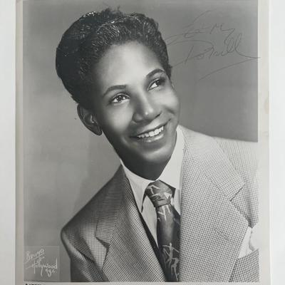 Larry Darnell signed photo