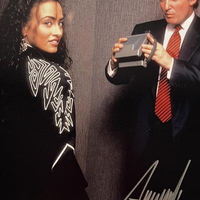 45th President Donald Trump signed photo