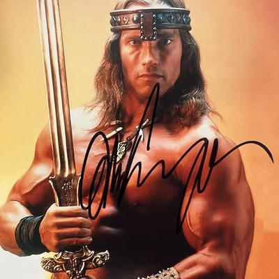 Arnold Schwarzenegger signed photo 