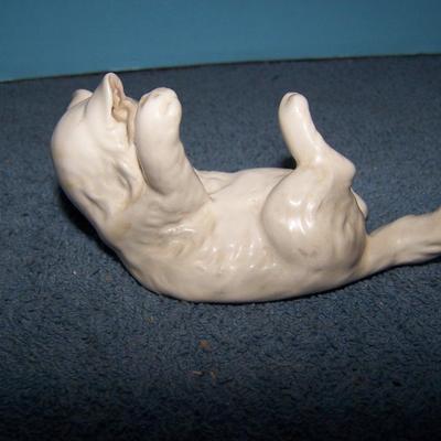 LOT 76 SWEET MID CENTURY KITTIES
