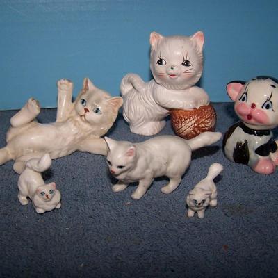 LOT 76 SWEET MID CENTURY KITTIES