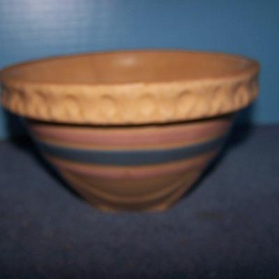 LOT 79 GREAT VINTAGE KITCHEN STUFF MATCH HOLDERS & BOWLS