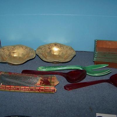 LOT 80 MORE GREAT VINTAGE KITCHEN STUFF