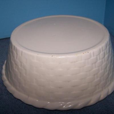 LOT 85 WONDERFUL MCM METLOX SCULPTURED DAISY SERVING PIECES
