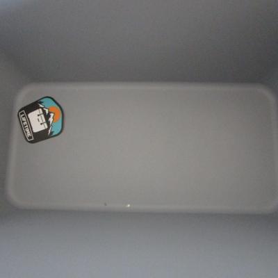 Brand NEW Lifetime 28 Quart High Performance Cooler