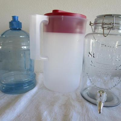 3 liquid containers