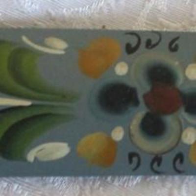 Decorative wood shovels; decorative shoe horn