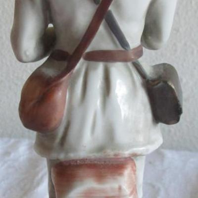 Sadek figurine