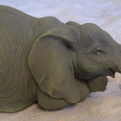 Top Land Trading Elephant figurine
