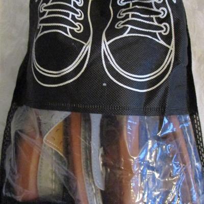2 pr Sandals