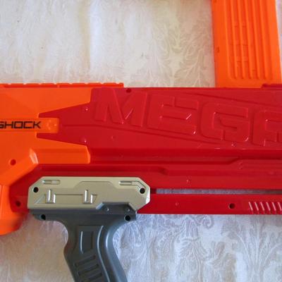 2 Nerf rifles